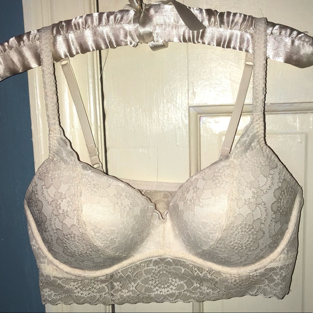NWOT VS Pink Lace Push Up Bralette Size L